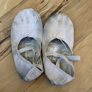 Used body wrappers ballet flats